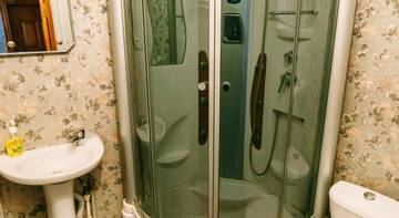 Фото номера Бюджетный двухместный номер с 2 отдельными кроватями Гостиница Лабиринт г. Гороховец 10